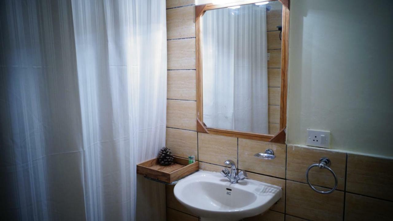 V Resorts Mumukshu Pauri Экстерьер фото